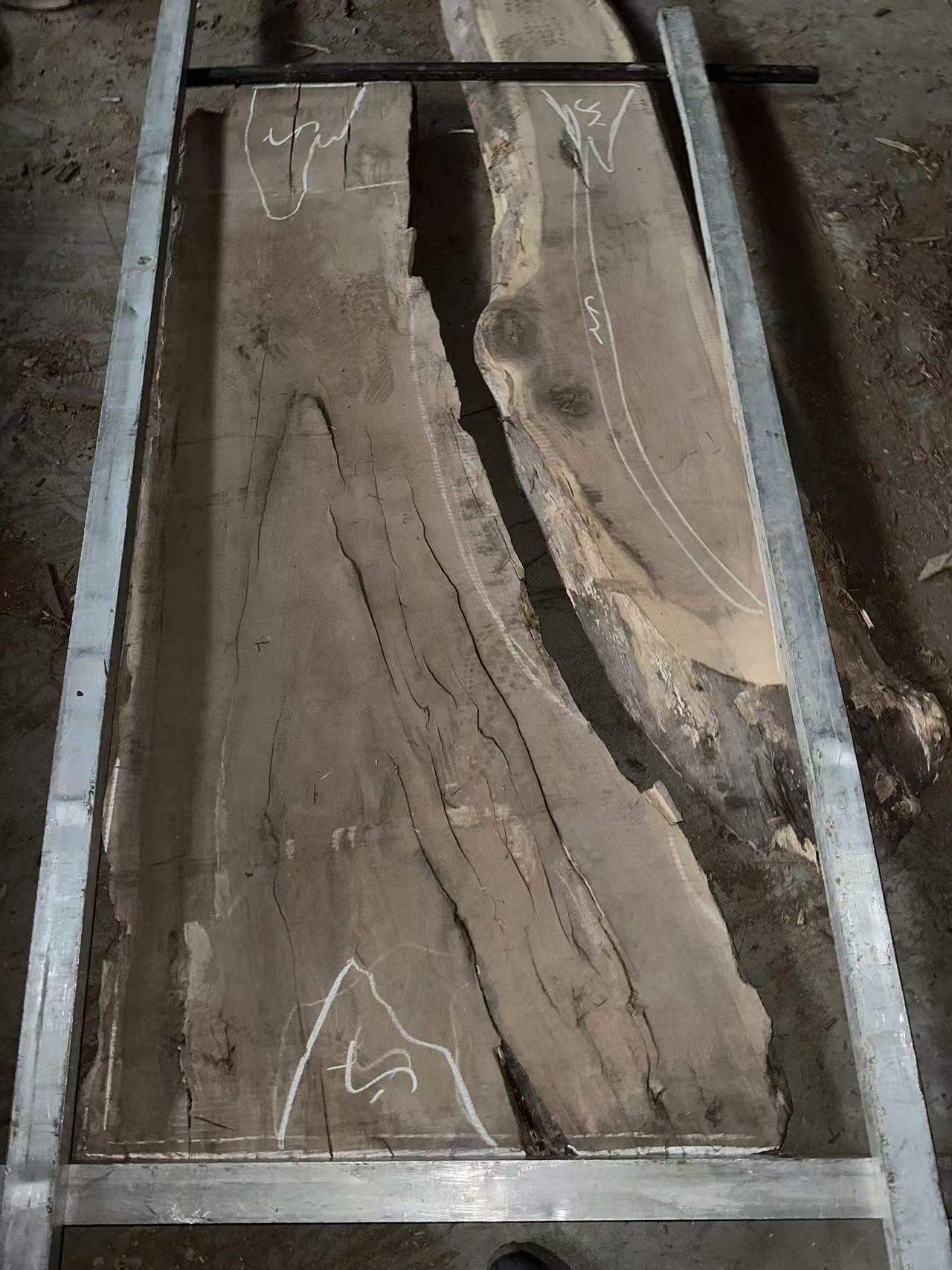 Custom Black Walnut Epoxy Resin River Table Black Resin ERT-50