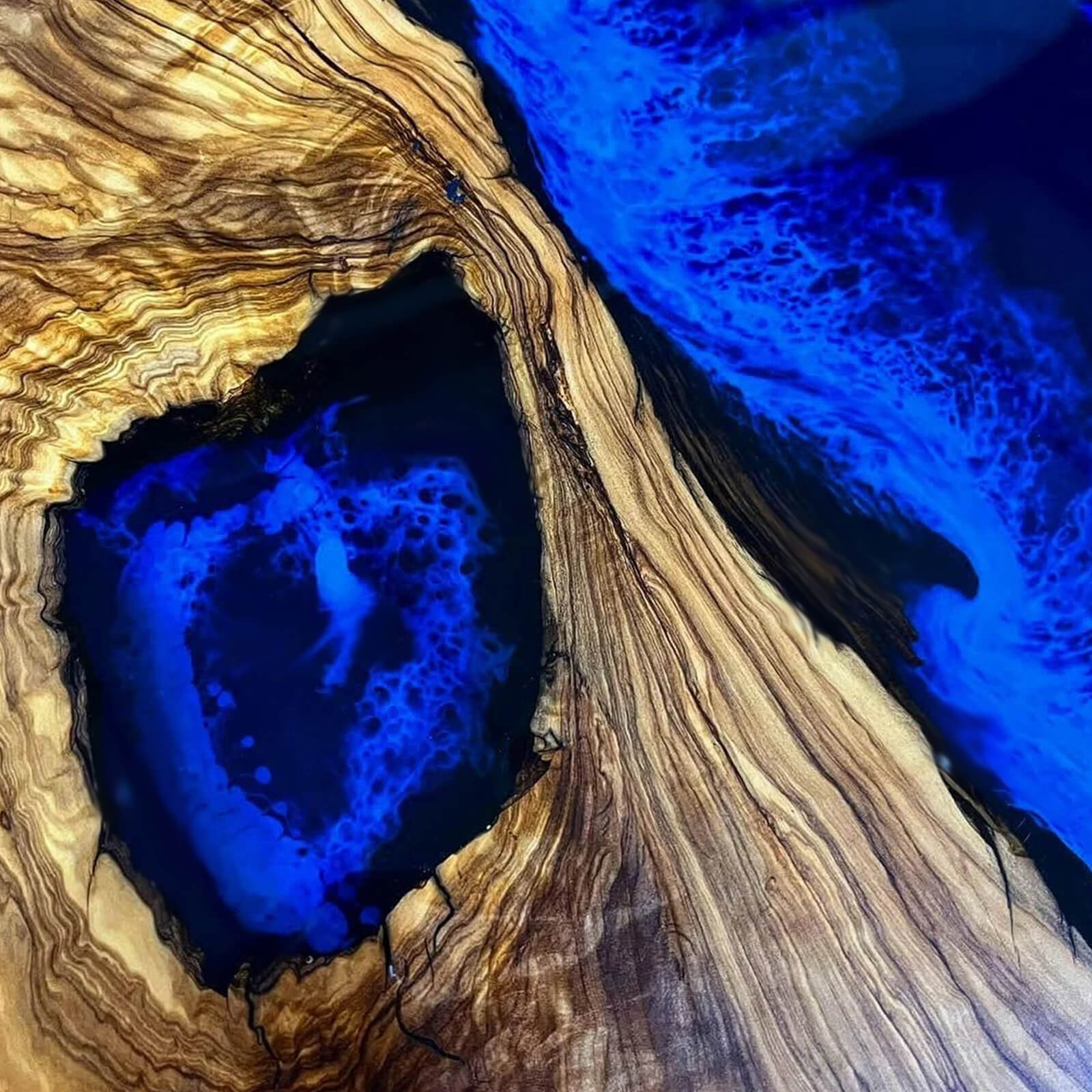 custom-olive-epoxy-resin-river-table-blue-waves-ert-33-96