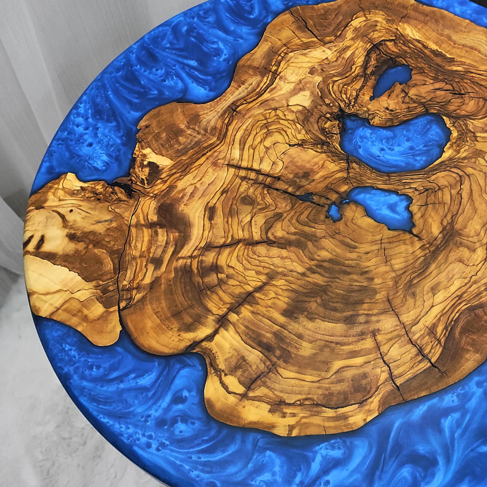 custom-olive-epoxy-resin-round-coffee-table-blue-resin-erk-59-48