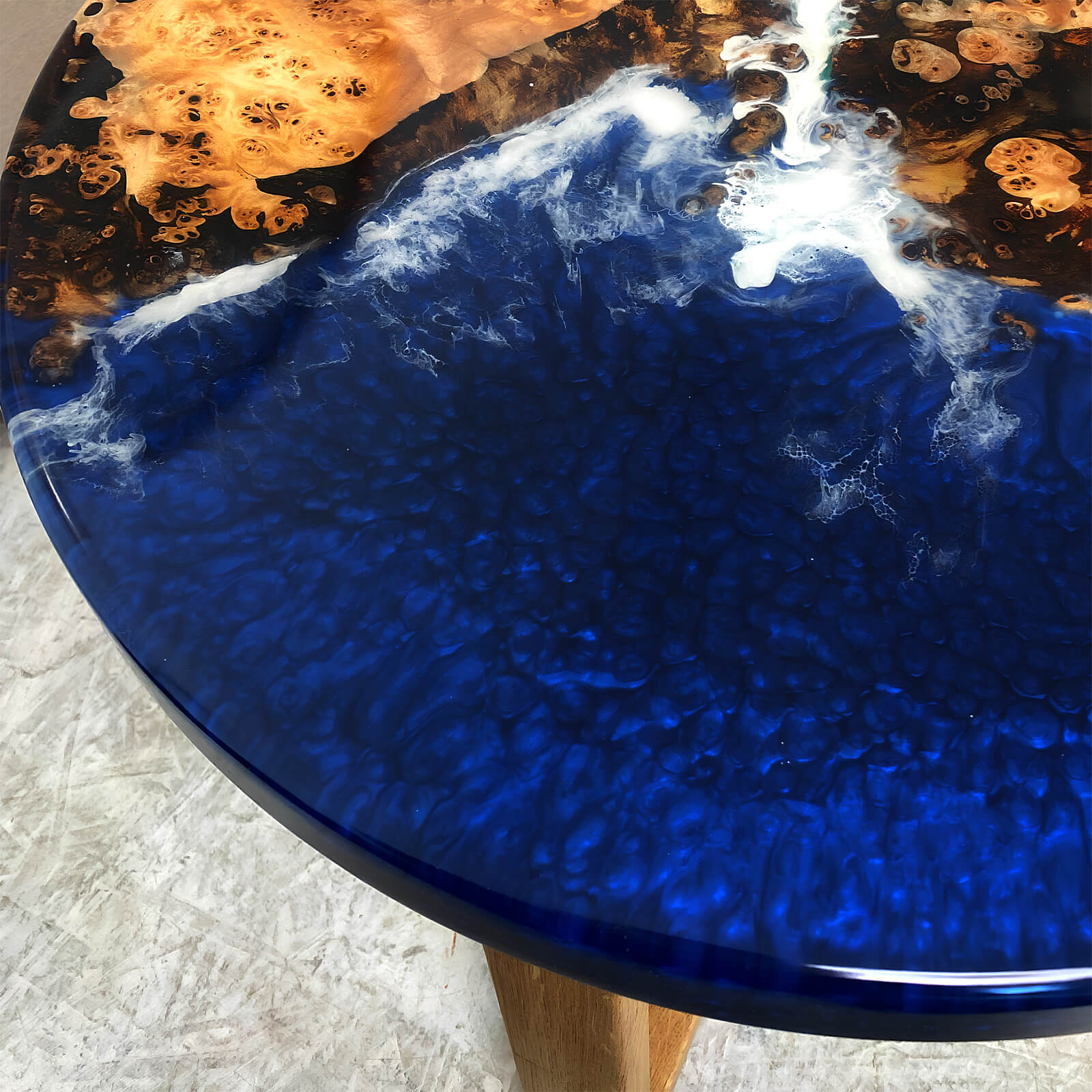 custom-poplar-epoxy-resin-round-coffee-table-blue-green-eqr-87-35