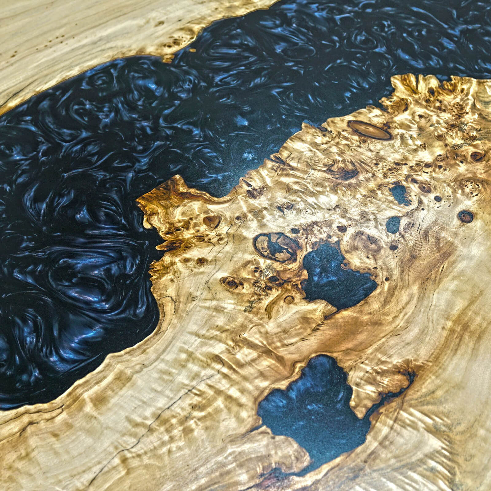 custom-poplar-epoxy-resin-round-coffee-table-silver-resin-hrt-45-55