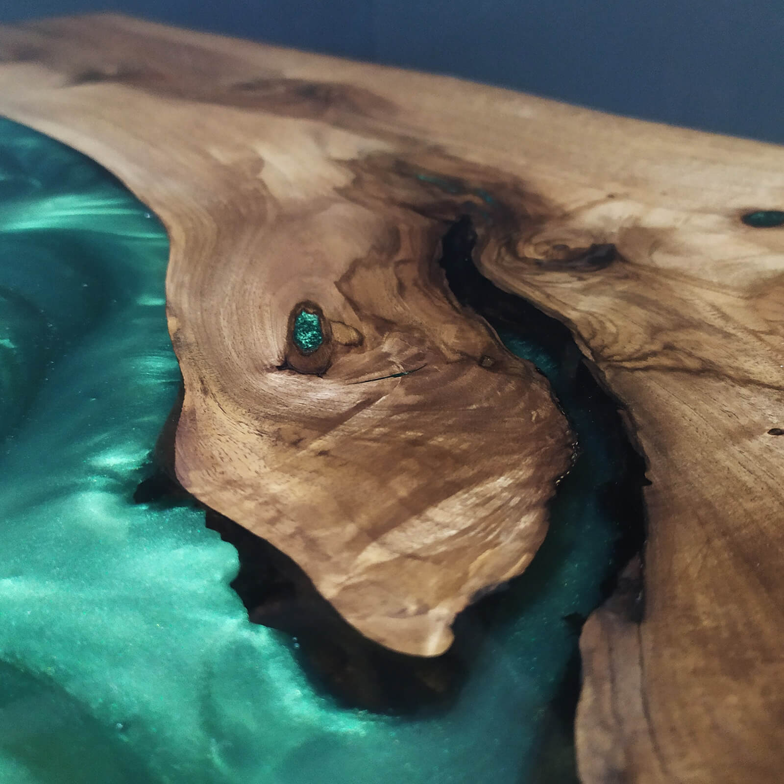 custom-walnut-epoxy-resin-river-table-blue-resin-erx-42-13