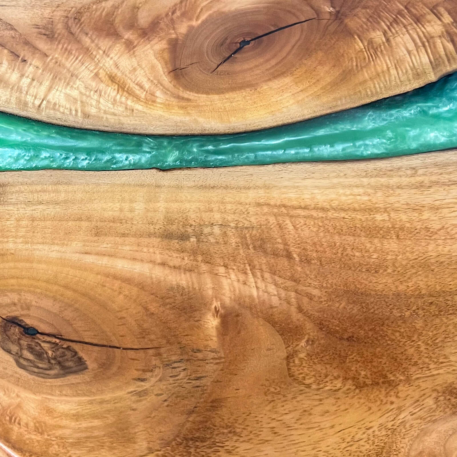 custom-walnut-epoxy-resin-round-coffee-table-green-resin-wpt-47-22