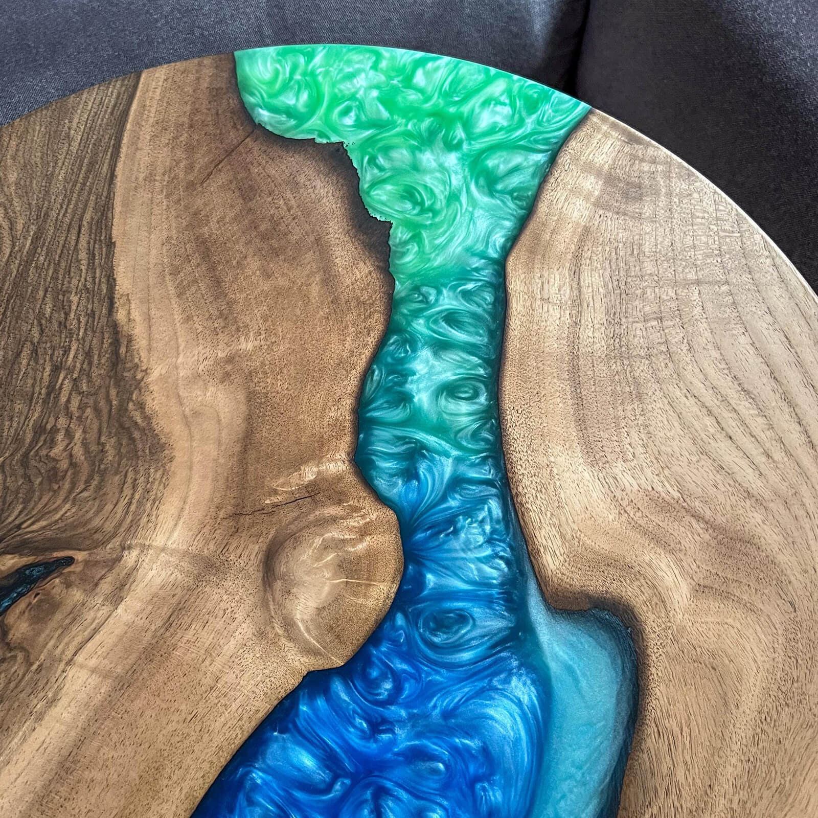 custom-walnut-epoxy-resin-round-coffee-table-green-blue-resin-wrt-72-93