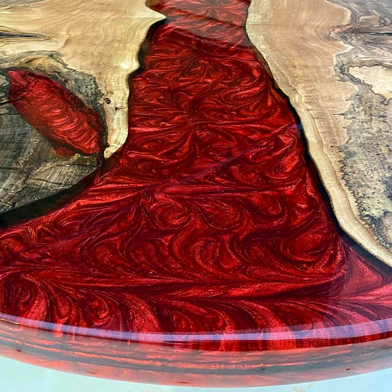 custom-walnut-epoxy-resin-round-coffee-table-red-resin-ykt-45-41