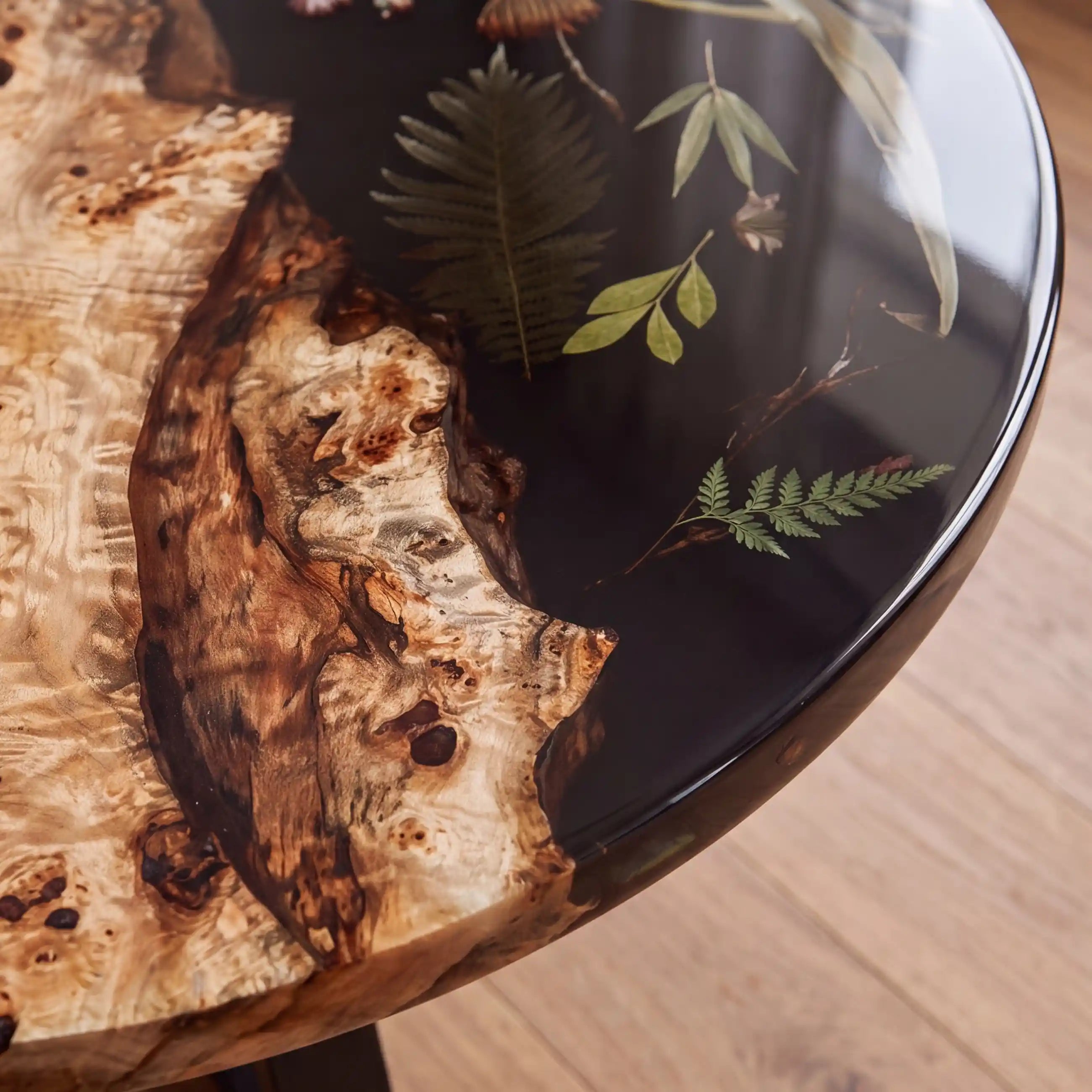 28"x28"x2" Poplar Wood & Botanical Black Resin Round Coffee Table WRC8