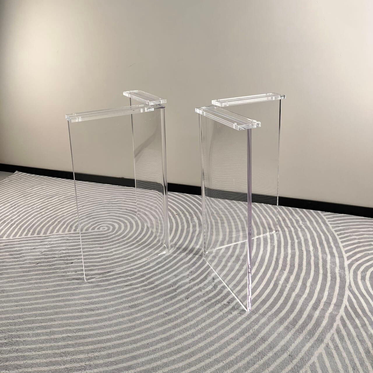 acrylic-table-legs-v-shape-vtl27-5