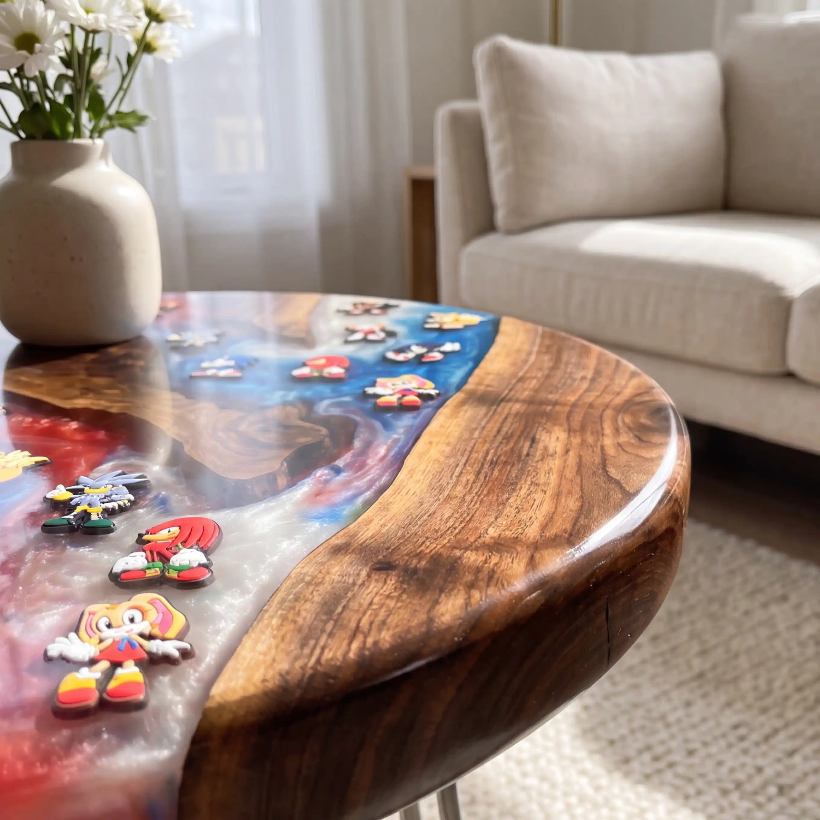 Black Walnut & Red-Blue Retro Gaming Resin Round Coffee Table BRT57