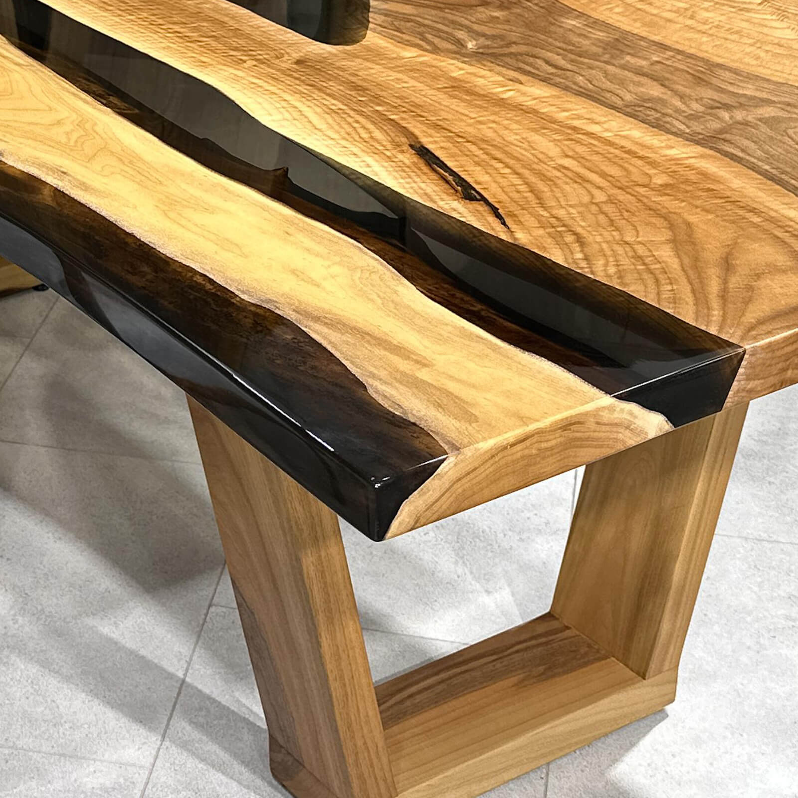 black-walnut-epoxy-resin-river-table-jtb58-44