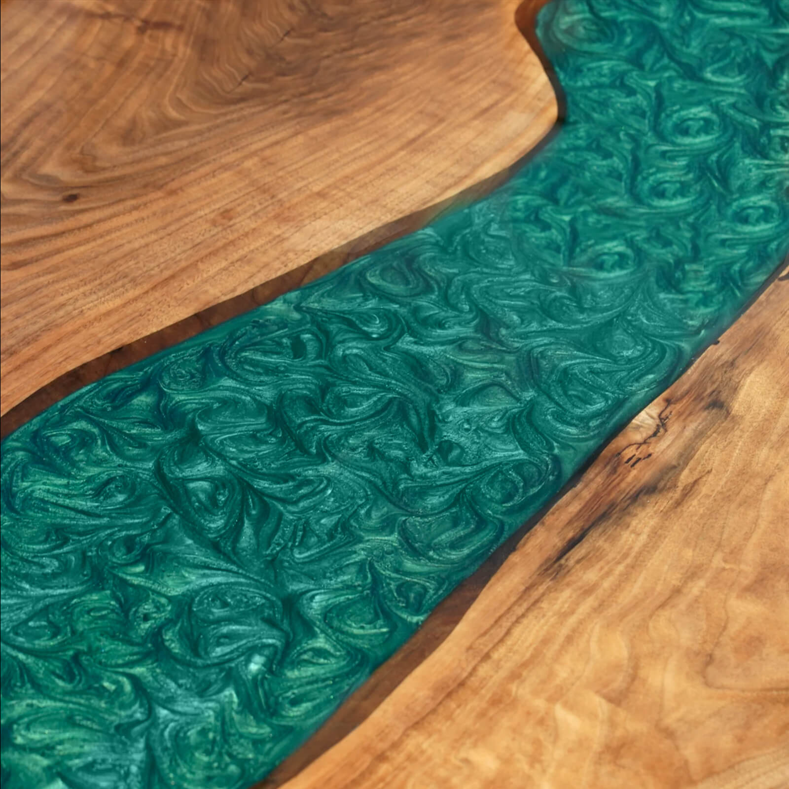 black-walnut-epoxy-resin-river-table-green-qrt53-4