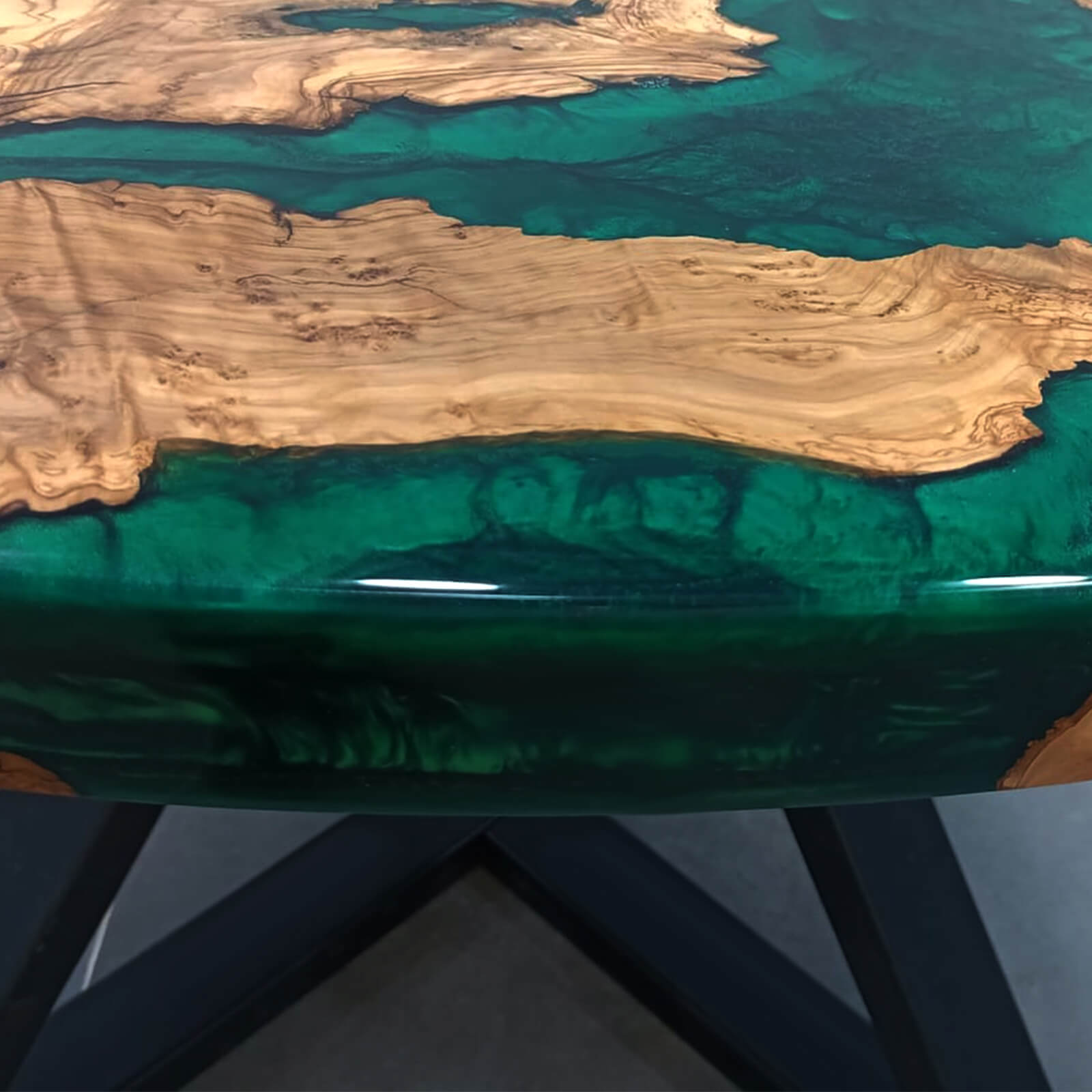 custom-olive-epoxy-resin-round-coffee-table-ort55-48