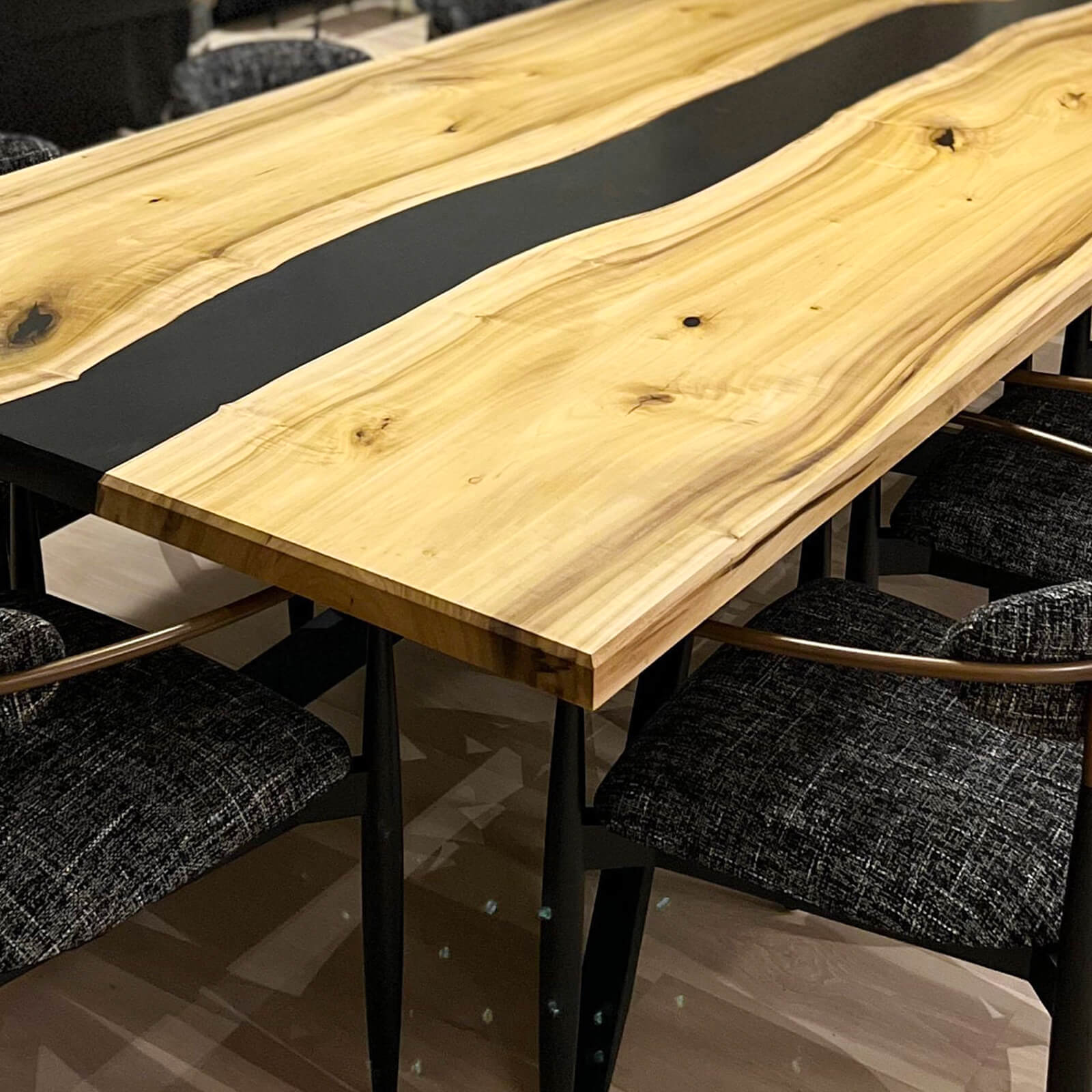 custom-poplar-epoxy-resin-river-table-black-resin-xjt-28-45