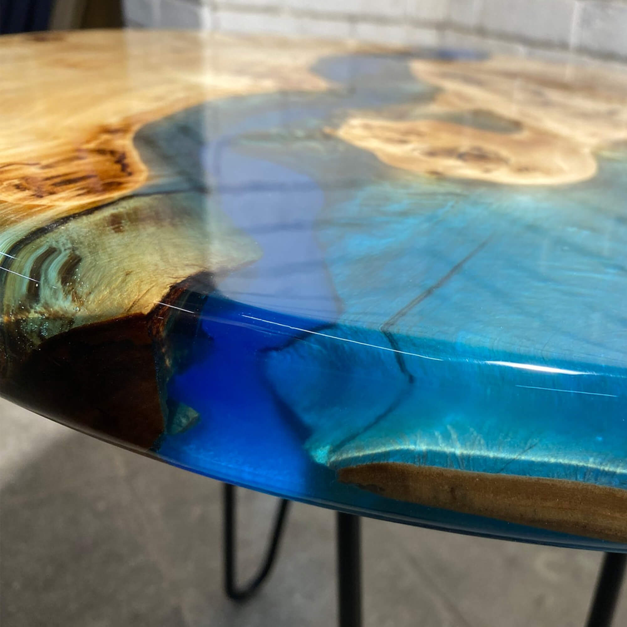 custom-poplar-epoxy-resin-round-coffee-table-ert-87-86