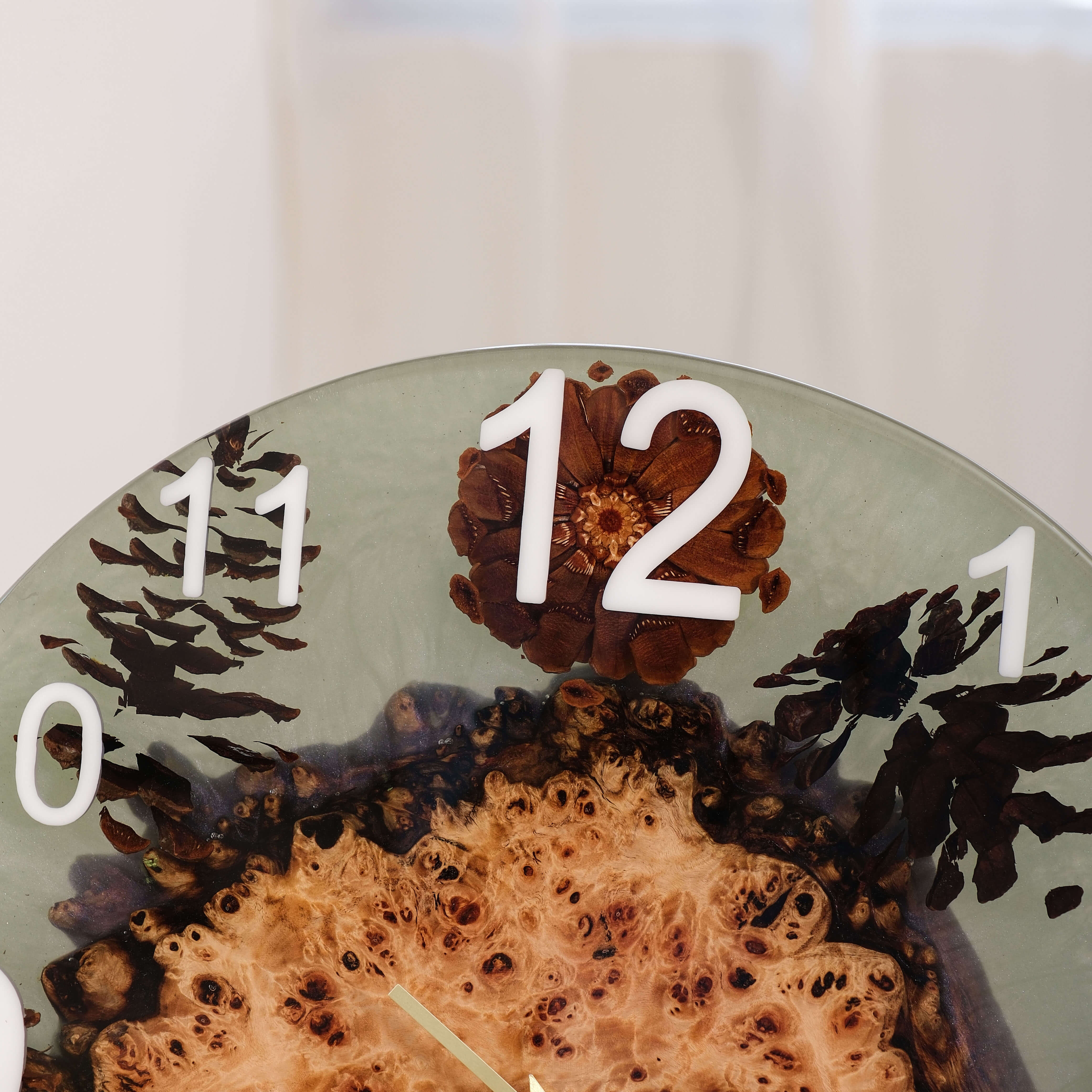 poplar-epoxy-resin-wood-wall-clock-wclk42-22