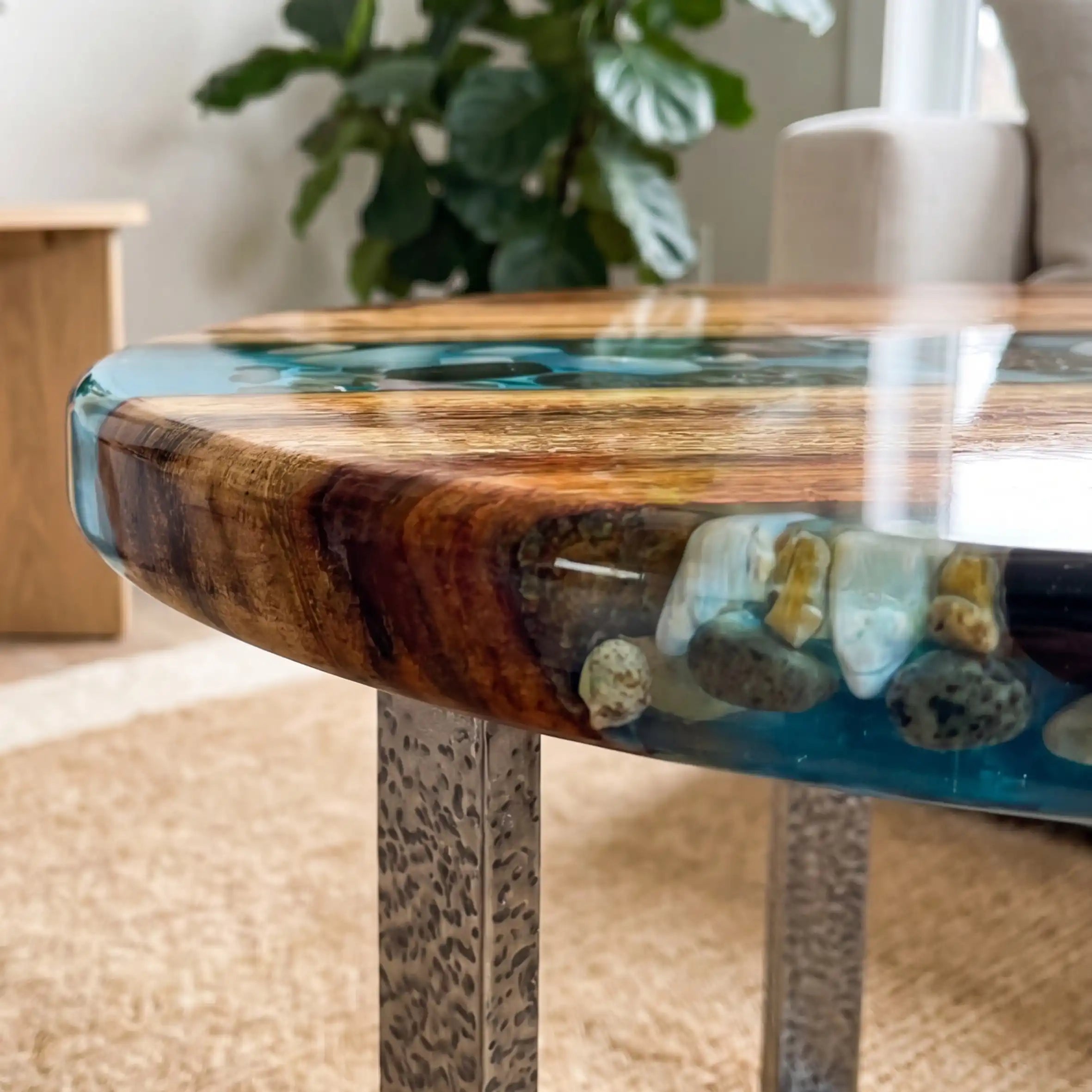 Walnut & Aqua Blue Pebble Resin Round Coffee Table WRT37