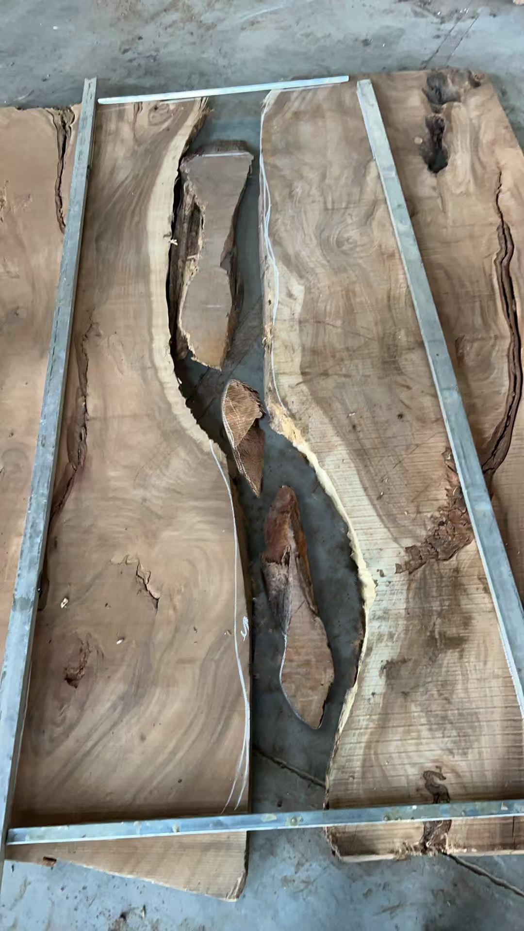 Custom Walnut Epoxy Resin River Table Green Resin QTR-84